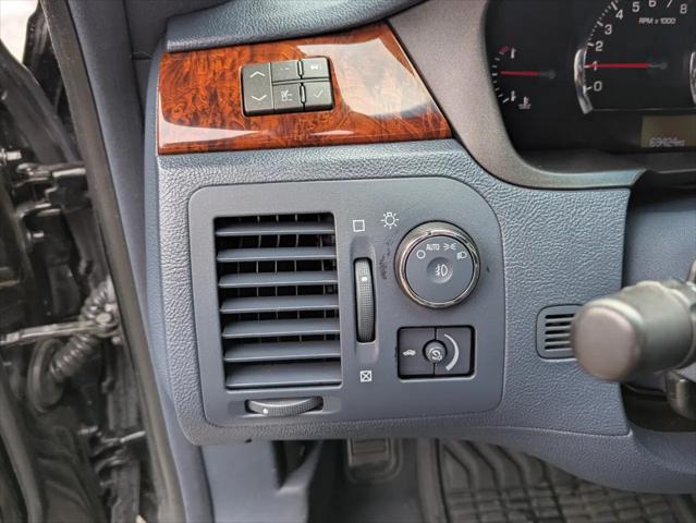 2007 Cadillac DTS Standard