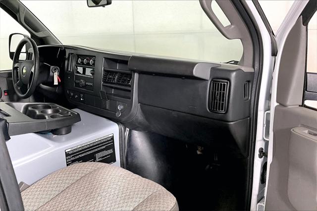 Used 2016 Chevrolet Express 3500 For Sale in Millington, TN