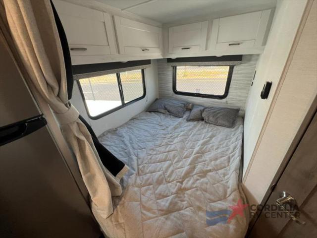2025 Chevrolet Express Cutaway Work Van