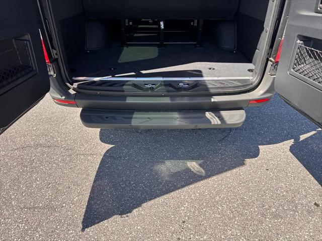 2025 Mercedes-Benz Sprinter 2500 High Roof 4-Cyl Diesel HO Select