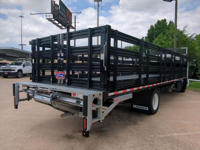 2025 Chevrolet 5500XD LCF Base
