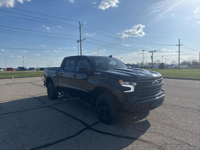 Used 2022 Chevrolet Silverado 1500 LT Trail Boss with VIN 3GCPDFEK8NG649418 for sale in Waterford, MI