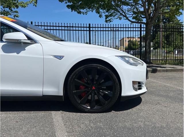 2014 Tesla Model S 85D Sedan 4D