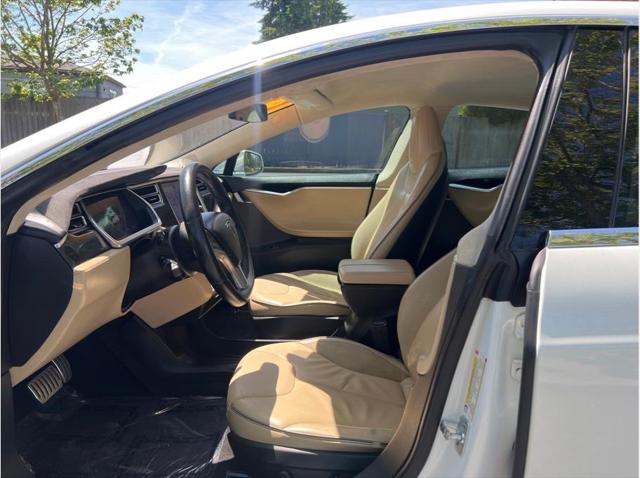 2014 Tesla Model S 85D Sedan 4D