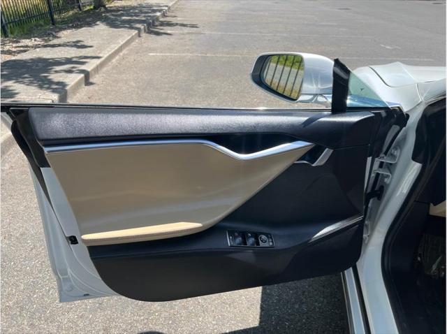 2014 Tesla Model S 85D Sedan 4D