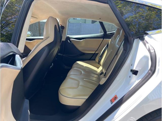 2014 Tesla Model S 85D Sedan 4D