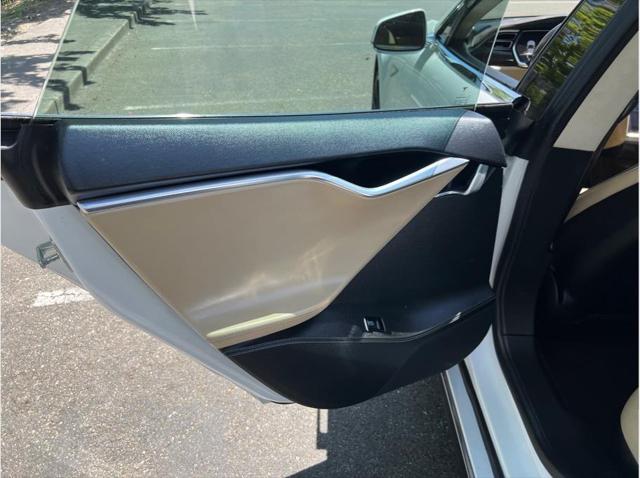2014 Tesla Model S 85D Sedan 4D