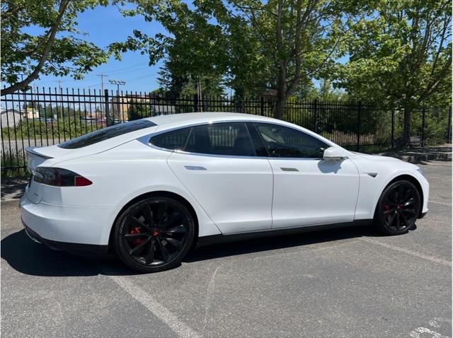 2014 Tesla Model S 85D Sedan 4D