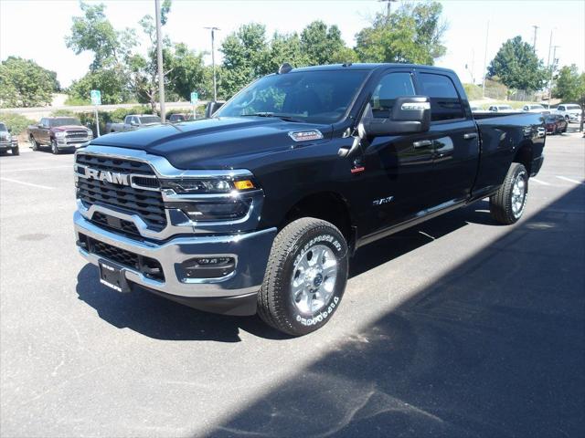 2025 Ram 3500 Big Horn Crew Cab 4x4 8' Box