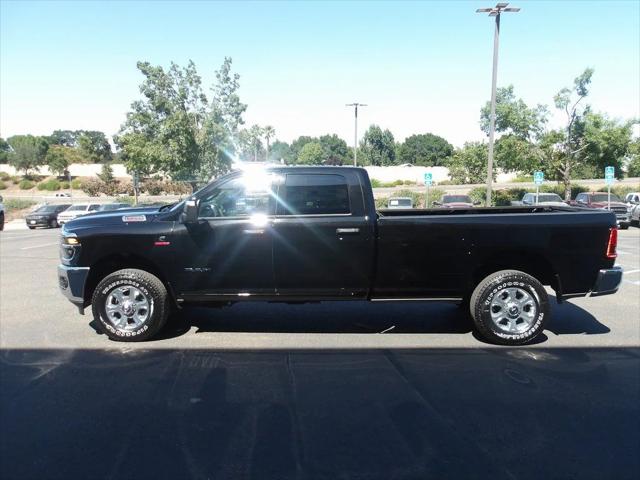 2025 Ram 3500 Big Horn Crew Cab 4x4 8' Box
