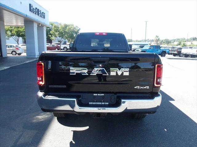2025 Ram 3500 Big Horn Crew Cab 4x4 8' Box