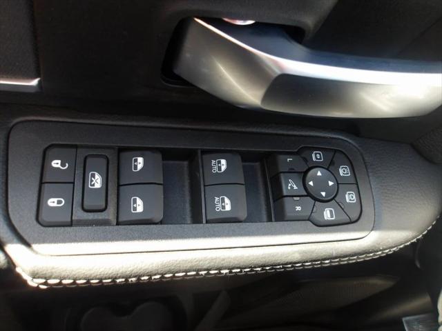 2025 Ram 3500 Big Horn Crew Cab 4x4 8' Box