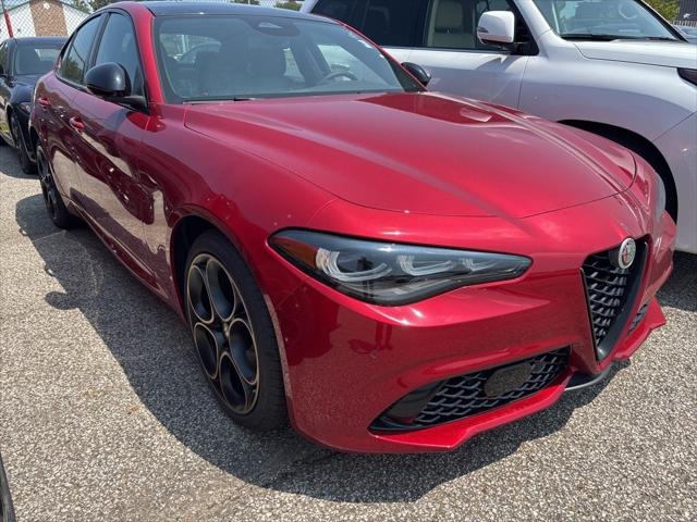 2025 Alfa Romeo Giulia GIULIA INTENSA AWD