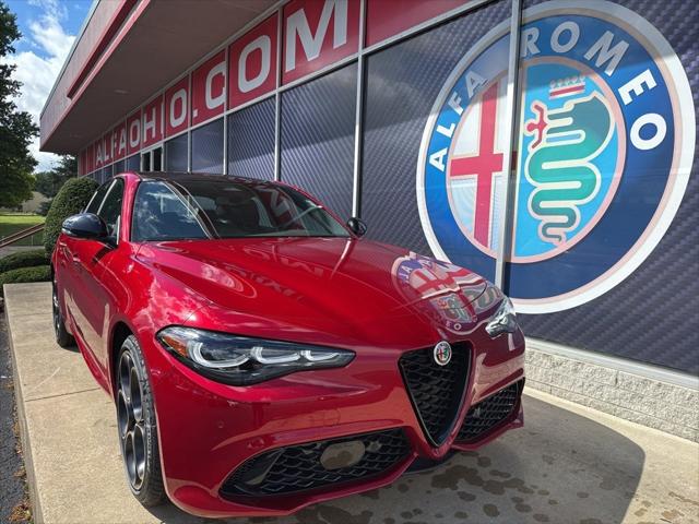 2025 Alfa Romeo Giulia GIULIA INTENSA AWD