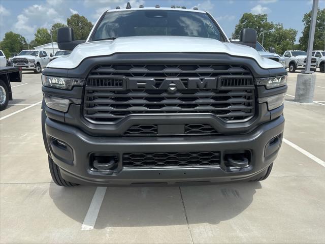 2025 RAM Ram 5500 Chassis Cab RAM 5500 TRADESMAN CHASSIS CREW CAB 4X4 84 CA