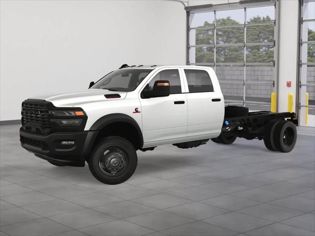 2025 RAM Ram 5500 Chassis Cab RAM 5500 TRADESMAN CHASSIS CREW CAB 4X4 84 CA 2025 RAM Ram 5500 Chassis Cab RAM 5500 TRADESMAN CHASSIS CREW CAB 4X4 84 CA