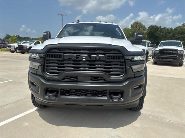 2025 RAM Ram 5500 Chassis Cab RAM 5500 TRADESMAN CHASSIS CREW CAB 4X4 84 CA
