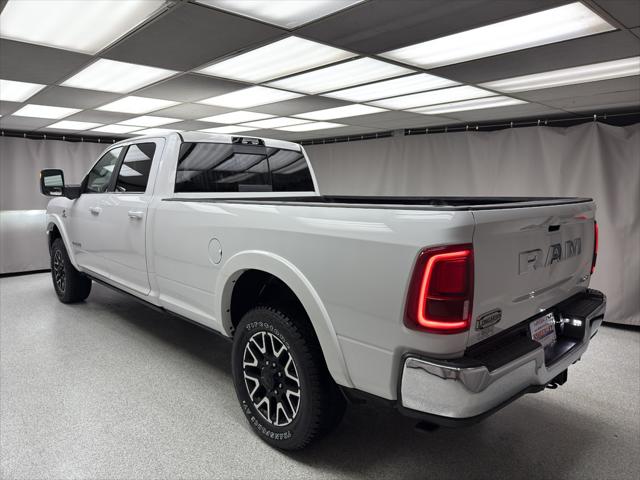 2025 RAM Ram 3500 RAM 3500 LIMITED LONGHORN CREW CAB 4X4 8 BOX