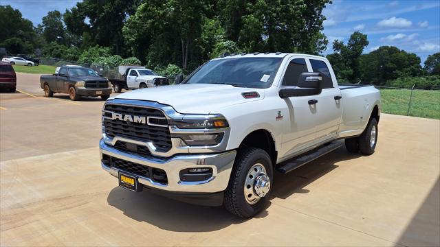 2025 RAM Ram 3500 RAM 3500 TRADESMAN CREW CAB 4X4 8 BOX