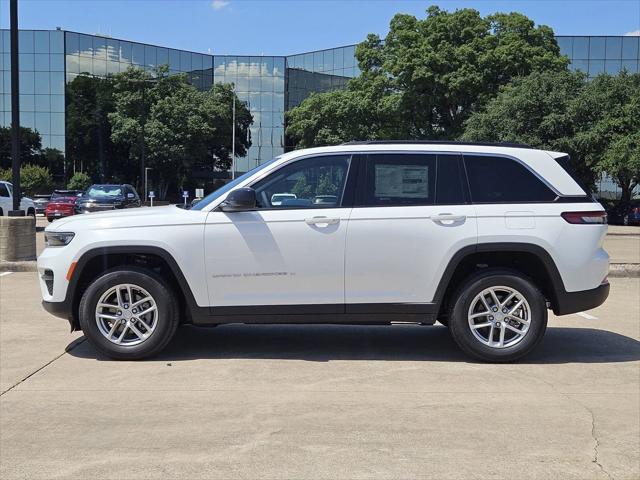 2025 Jeep Grand Cherokee GRAND CHEROKEE LAREDO X 4X2