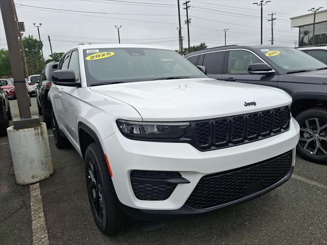 2025 Jeep Grand Cherokee GRAND CHEROKEE ALTITUDE X 4X4