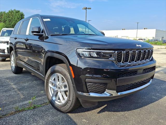 2025 Jeep Grand Cherokee GRAND CHEROKEE L LAREDO X 4X4