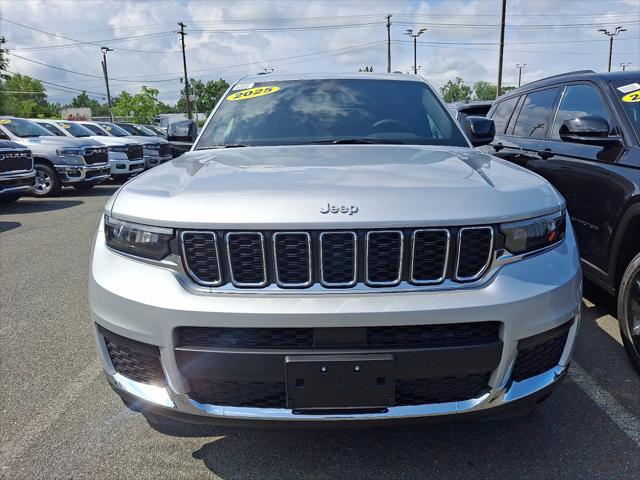 2025 Jeep Grand Cherokee GRAND CHEROKEE L LAREDO X 4X4