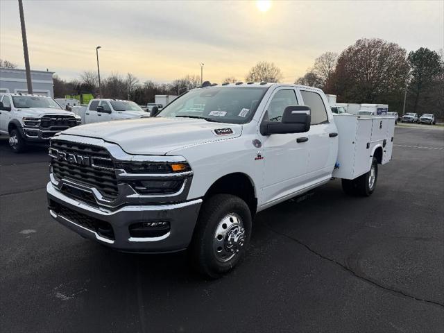 2025 RAM Ram 3500 Chassis Cab RAM 3500 TRADESMAN CREW CAB CHASSIS 4X4 60 CA 2025 RAM Ram 3500 Chassis Cab RAM 3500 TRADESMAN CREW CAB CHASSIS 4X4 60 CA
