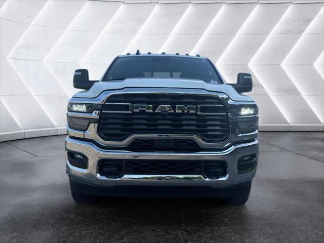 2025 RAM Ram 3500 RAM 3500 TRADESMAN CREW CAB 4X4 8 BOX