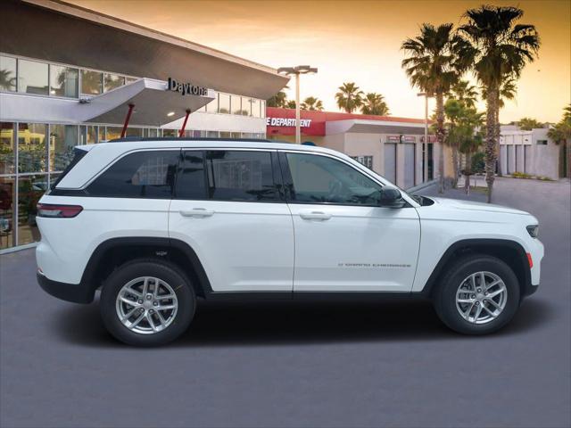 2025 Jeep Grand Cherokee GRAND CHEROKEE LAREDO X 4X2