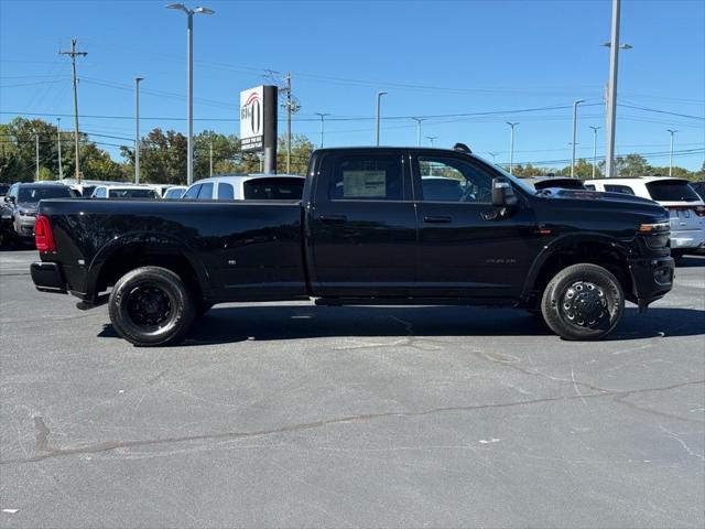 2025 RAM Ram 3500 RAM 3500 LIMITED CREW CAB 4X4 8 BOX 2025 RAM Ram 3500 RAM 3500 LIMITED CREW CAB 4X4 8 BOX