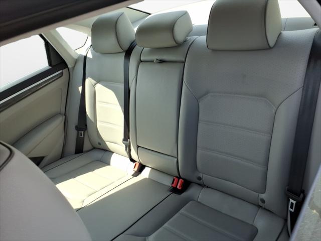 2017 Volkswagen Passat 1.8T SE