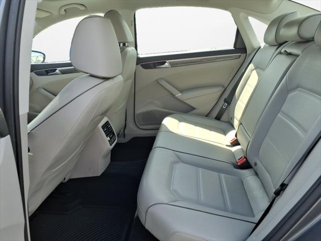 2017 Volkswagen Passat 1.8T SE