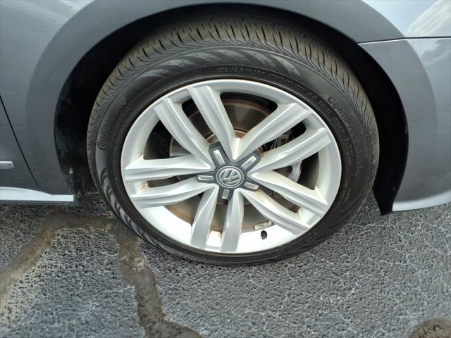 2017 Volkswagen Passat 1.8T SE