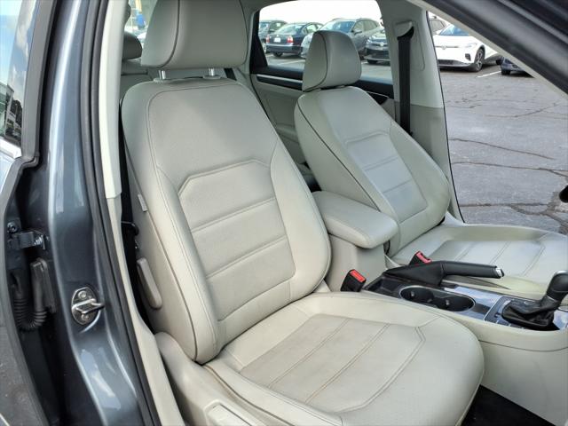 2017 Volkswagen Passat 1.8T SE
