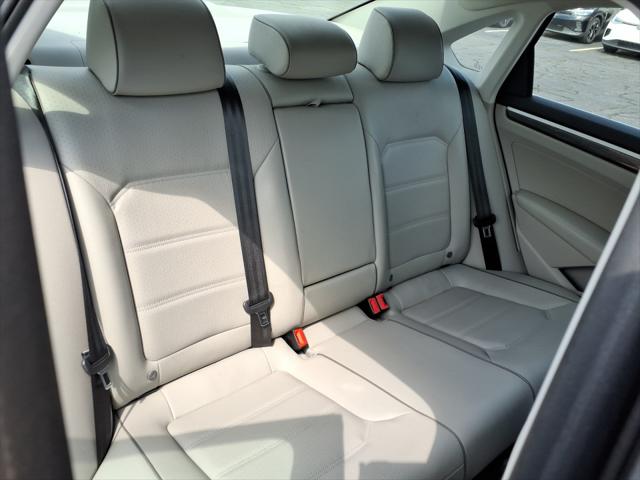 2017 Volkswagen Passat 1.8T SE