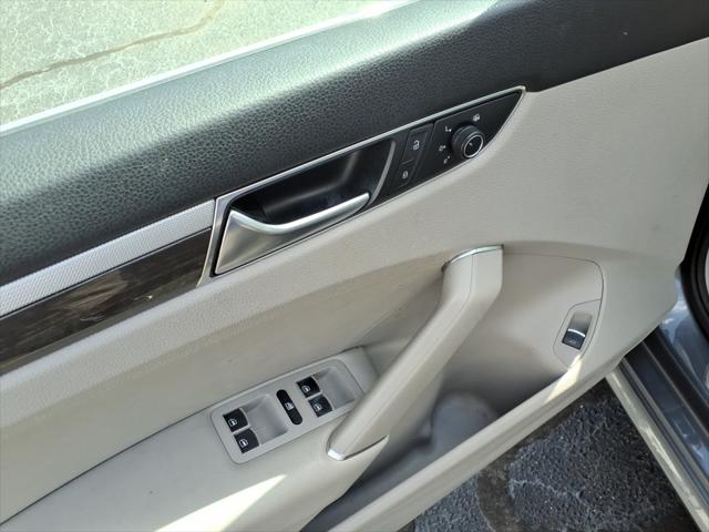 2017 Volkswagen Passat 1.8T SE