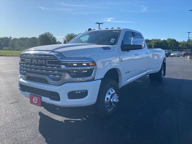 2025 RAM Ram 3500 RAM 3500 LIMITED LONGHORN CREW CAB 4X4 8 BOX