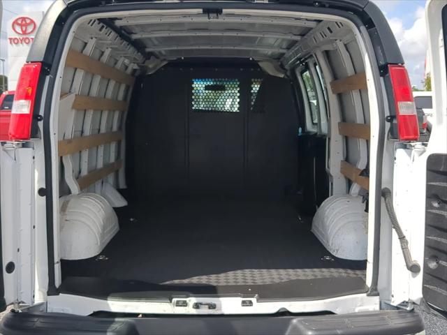 2023 Chevrolet Express Cargo Van RWD 2500 Regular Wheelbase WT
