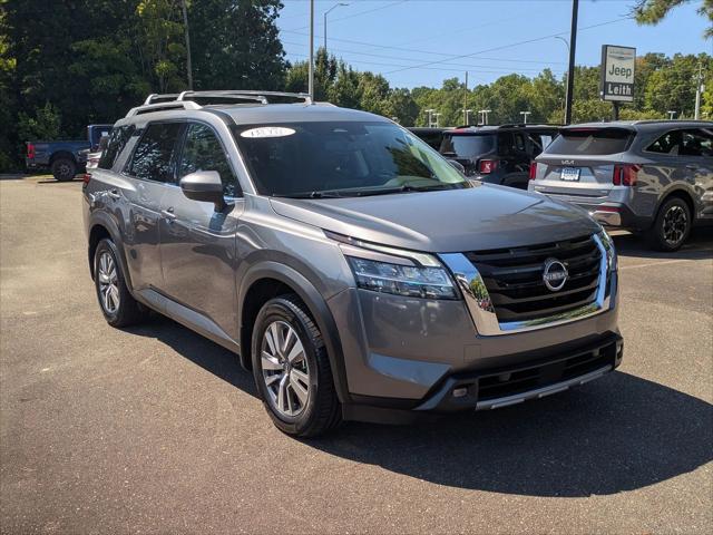 2022 Nissan Pathfinder SL 4WD