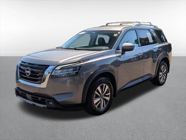 2022 Nissan Pathfinder SL 4WD