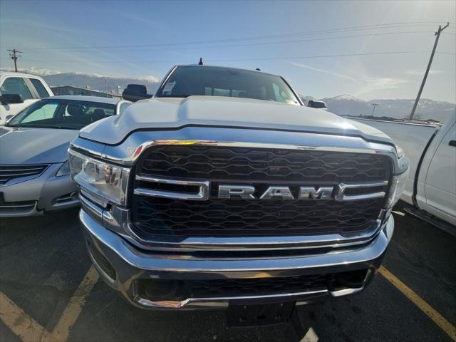 2021 RAM 3500 Tradesman Crew Cab 4x4 8 Box