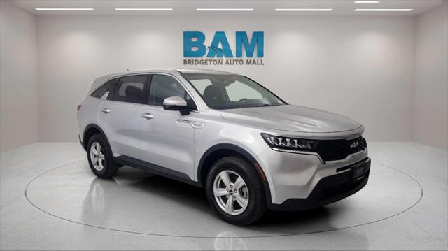 2022 Kia Sorento LX