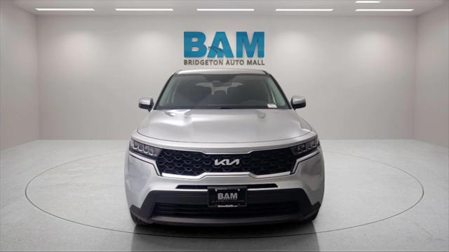 2022 Kia Sorento LX