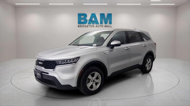 2022 Kia Sorento LX