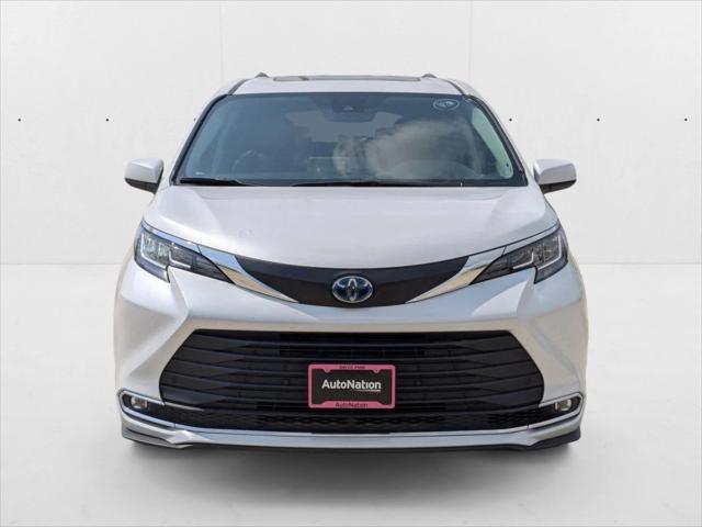 2023 Toyota Sienna XLE