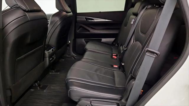 2023 INFINITI QX60 LUXE AWD