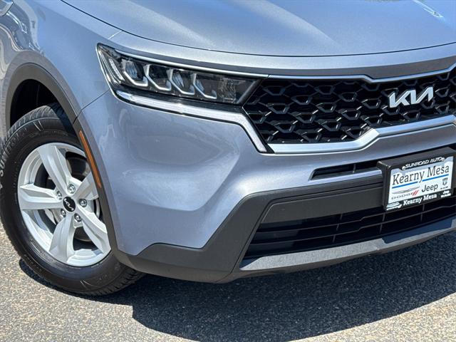 2023 Kia Sorento LX