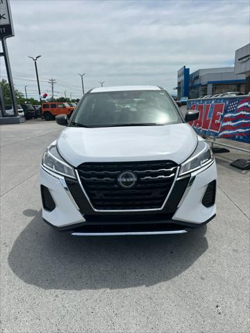 2022 Nissan Kicks S Xtronic CVT