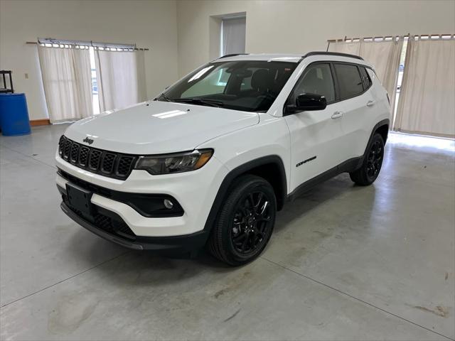 2025 Jeep Compass COMPASS LATITUDE 4X4